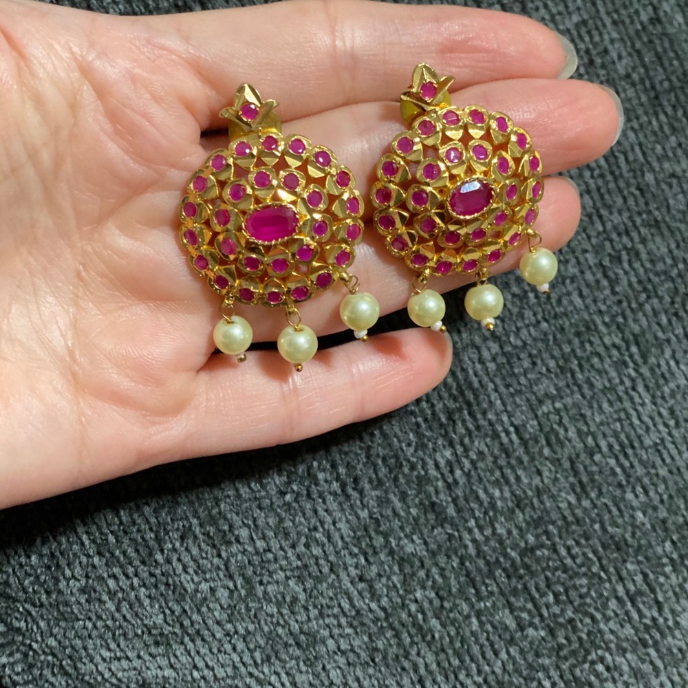 Women accessory